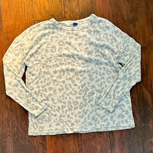 🐆 Old Navy Leopard Print Long-Sleeved Top🐆